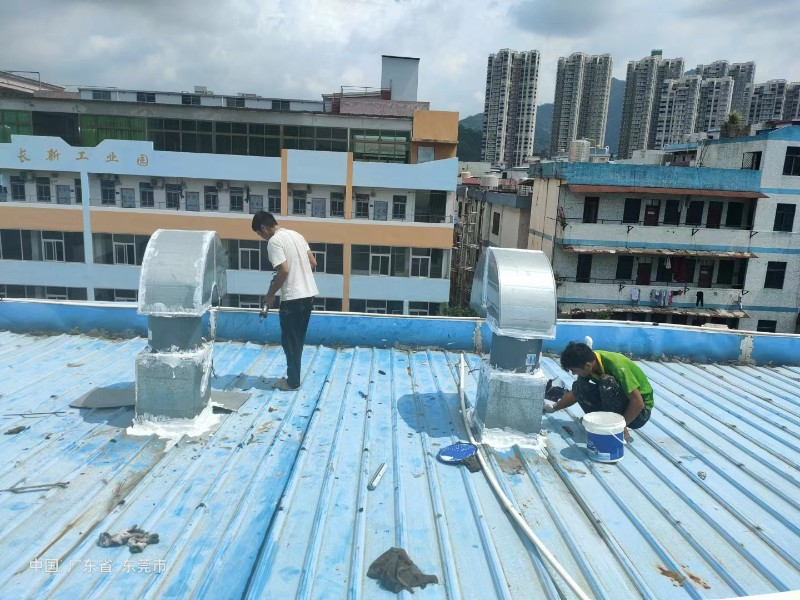 津南钢结构屋面涂料维修方法